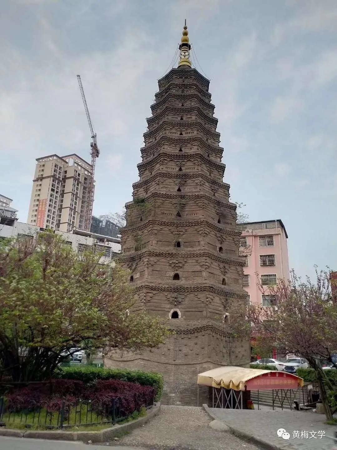 黄梅高塔寺塔现状／修缮后照片